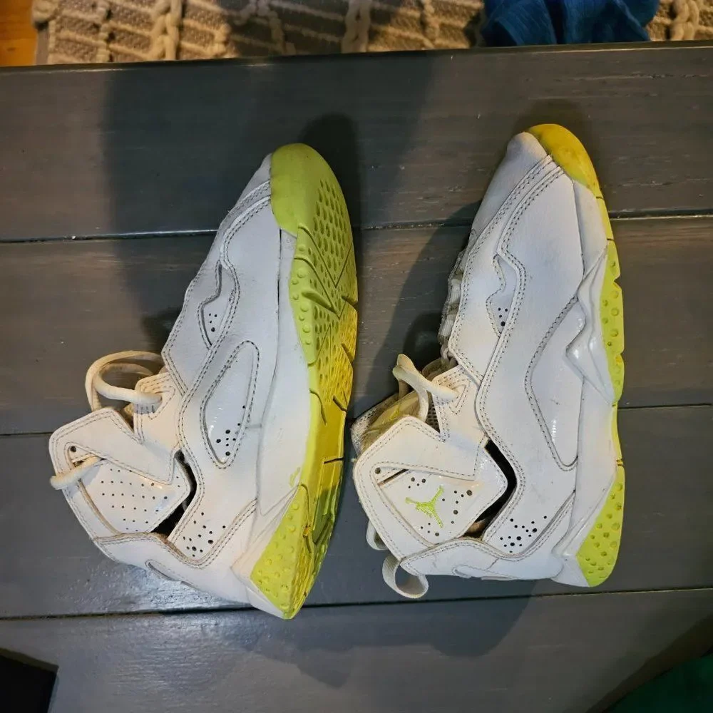 Jordan true flight